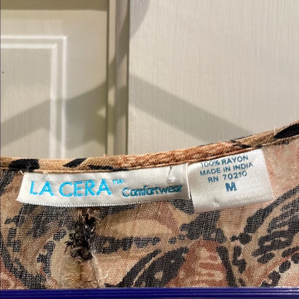 Elegant Vintage Floral Jumpsuit with Paded Shoulders - Picture 5 of 8